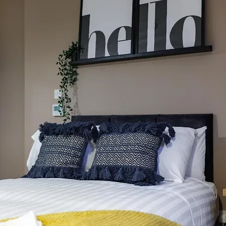 Centre 2 With Kitchenette, Free Wifi And Smart Tv With Netflix By Yoko Daire