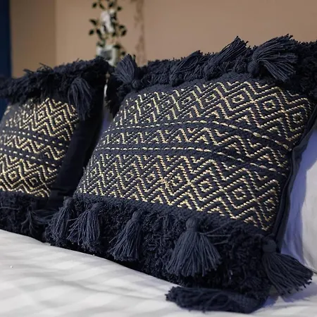 Centre 2 With Kitchenette, Free Wifi And Smart Tv With Netflix By Yoko * Мидлсбро