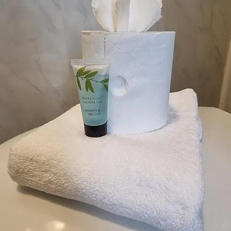 Апартаменты Centre 2 With Kitchenette, Free Wifi And Smart Tv With Netflix By Yoko Мидлсбро